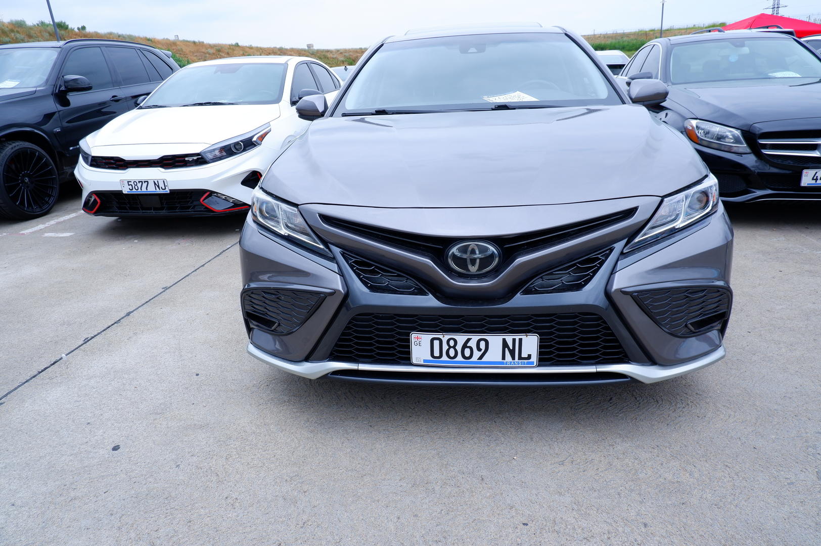 Toyota Camry 2019 — photo 2