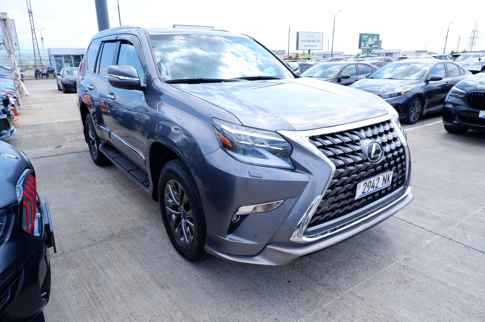 Lexus GX 460 2018 — photo 2
