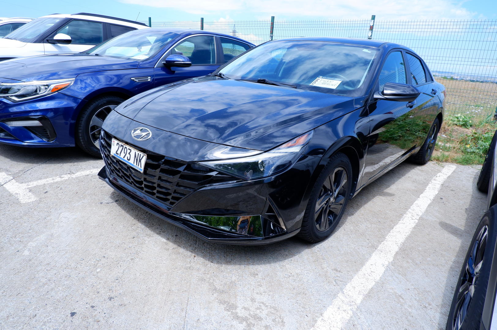 Hyundai Elantra 2022 — photo 2