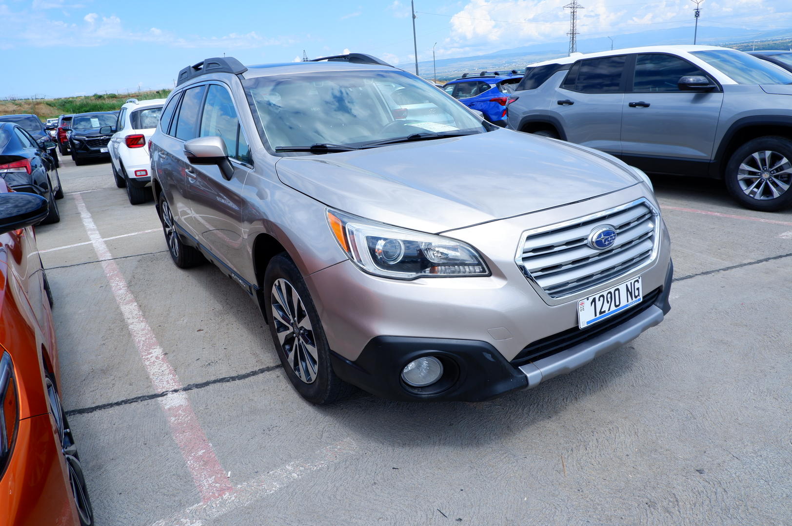 Subaru Outback 2016 — photo 2