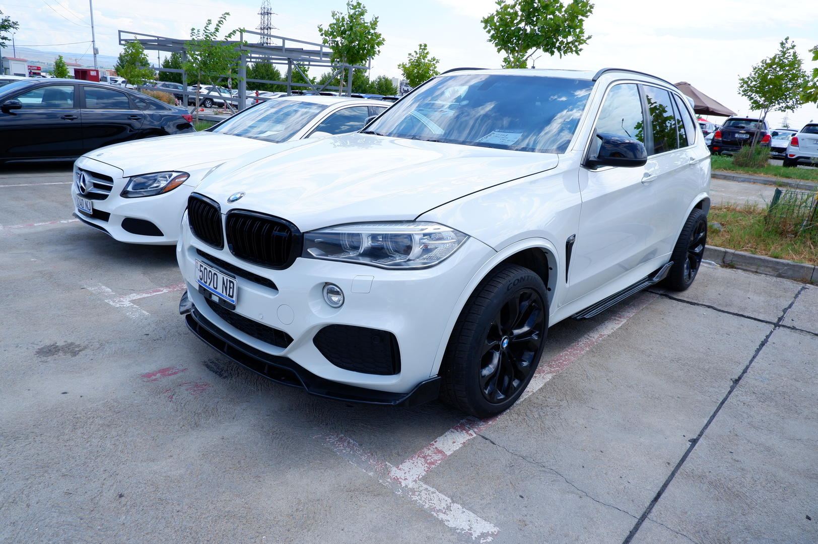 BMW X5 2015 — photo 2