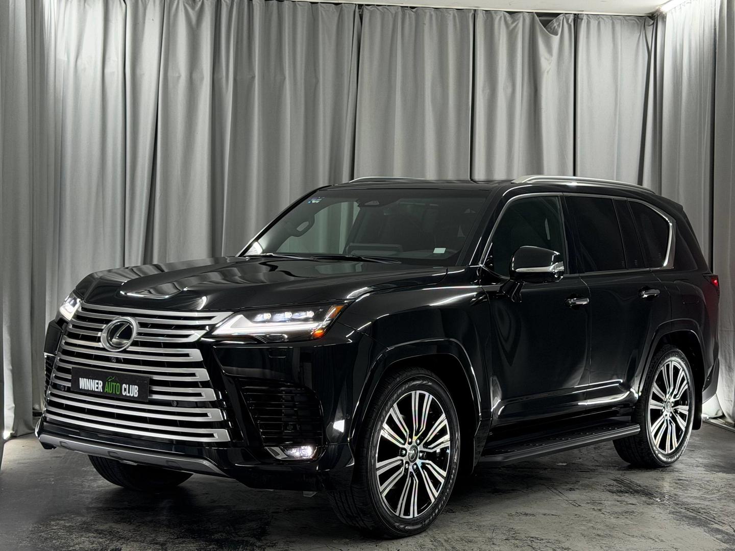 Lexus LX 700h