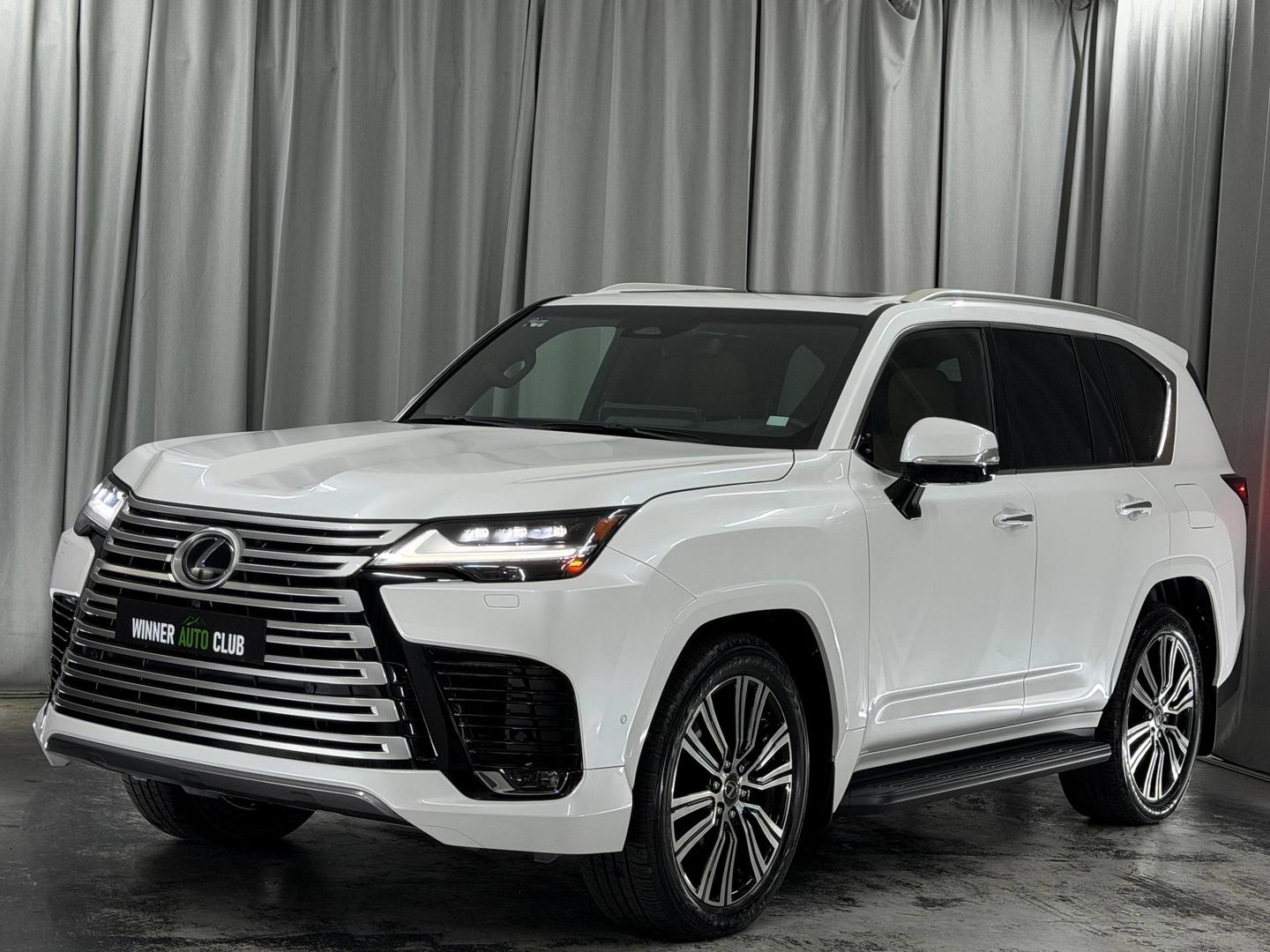 Lexus LX 700h