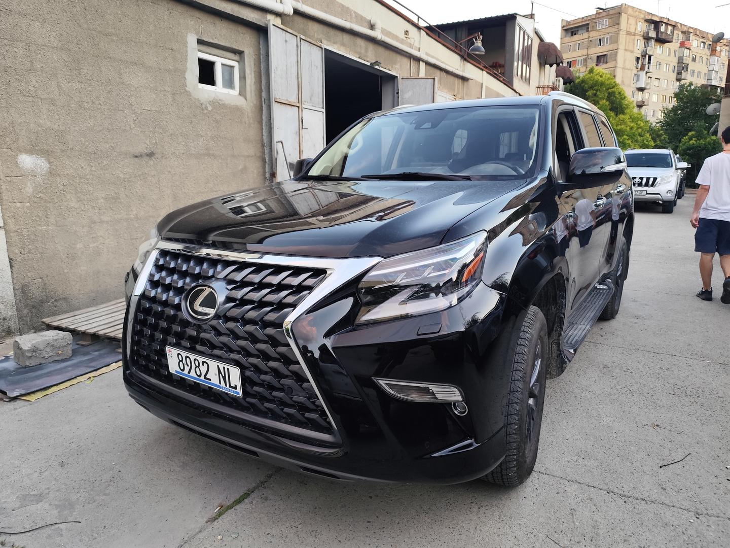 Lexus GX 460 2021 — photo 2