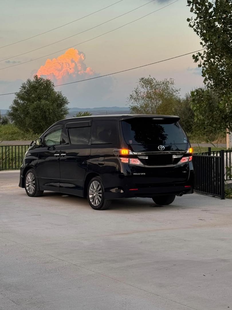 Toyota Alphard 2013 — photo 2