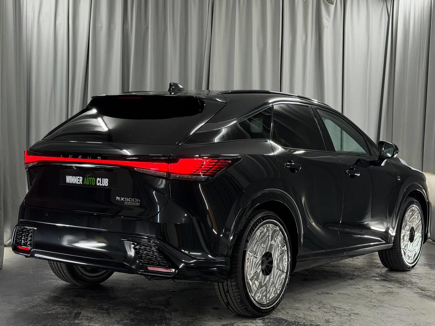 Lexus RX 500 2026 — photo 2
