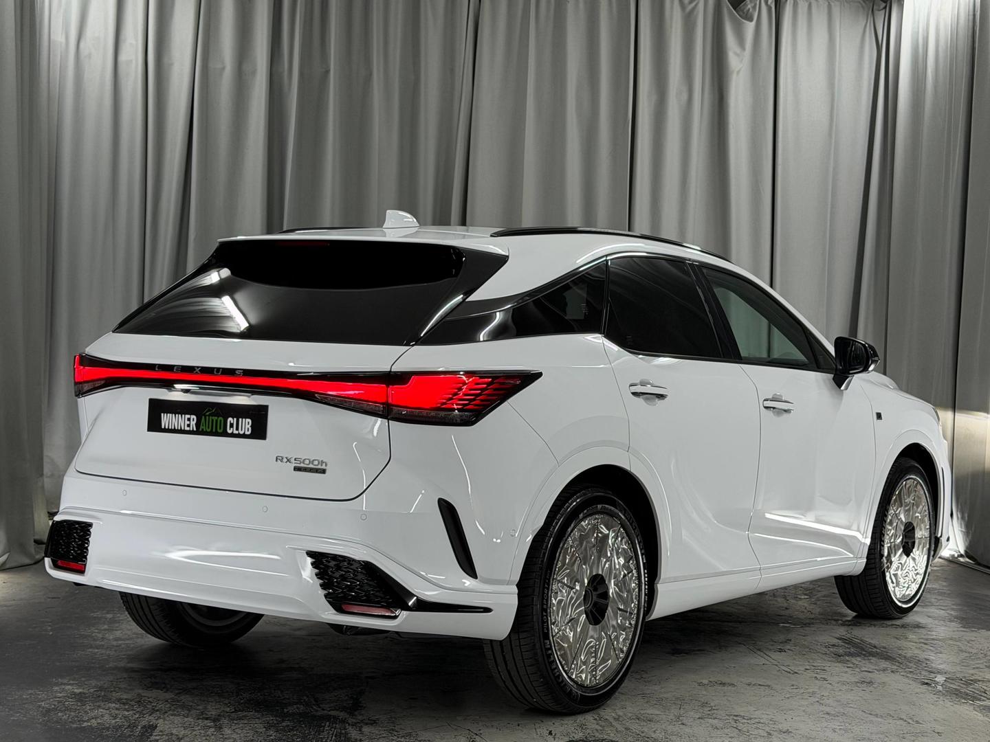 Lexus RX 500 2026 — photo 2