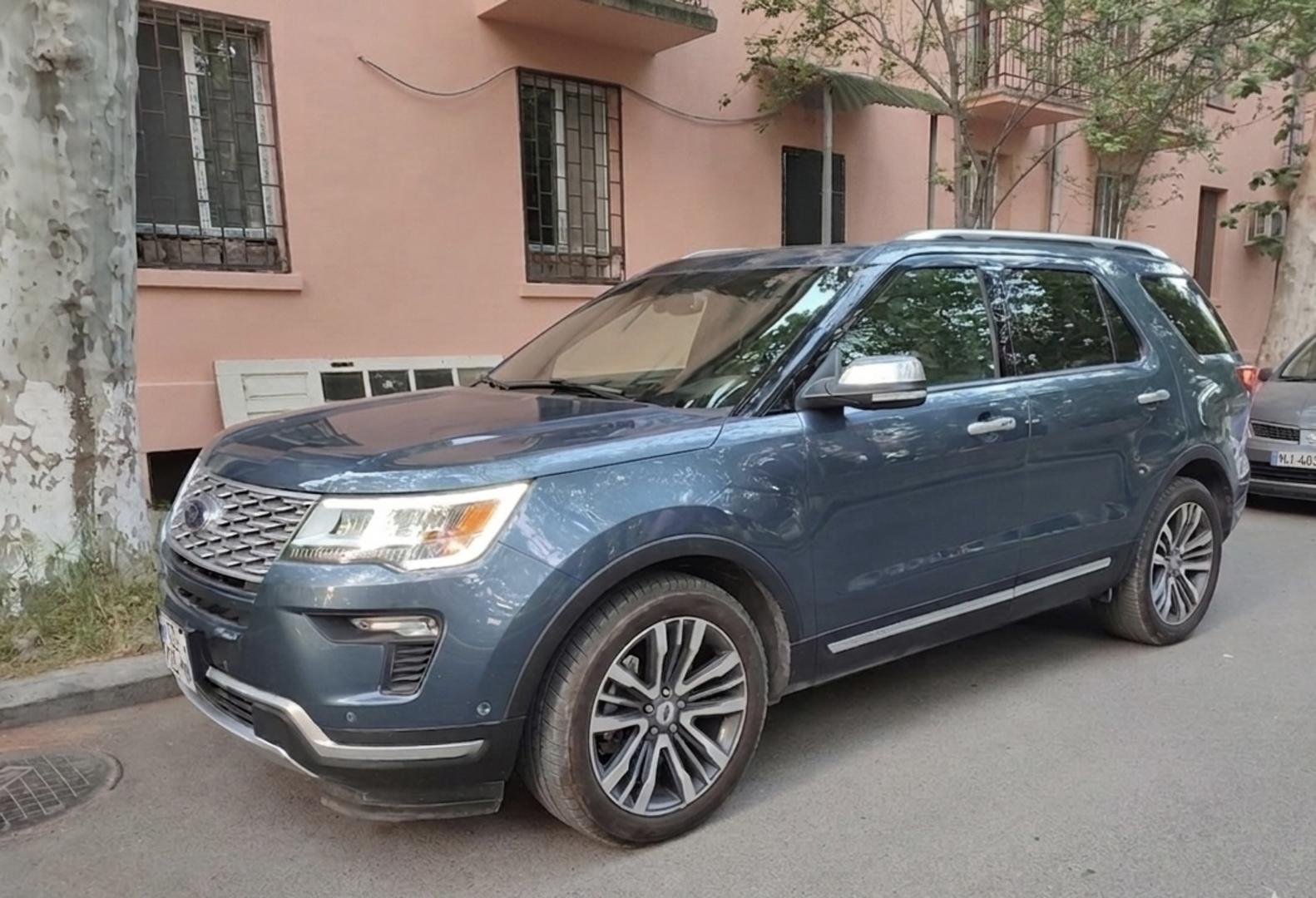 Ford Explorer 2018 — photo 2