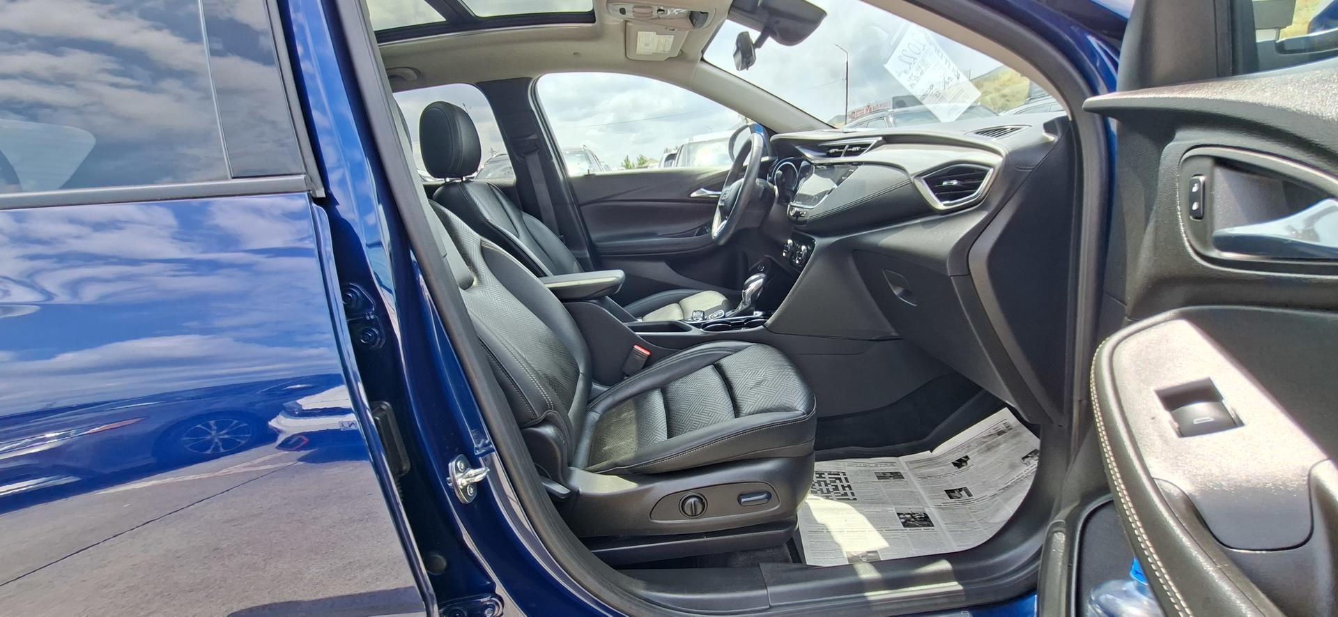 Buick Encore 2022 — photo 2