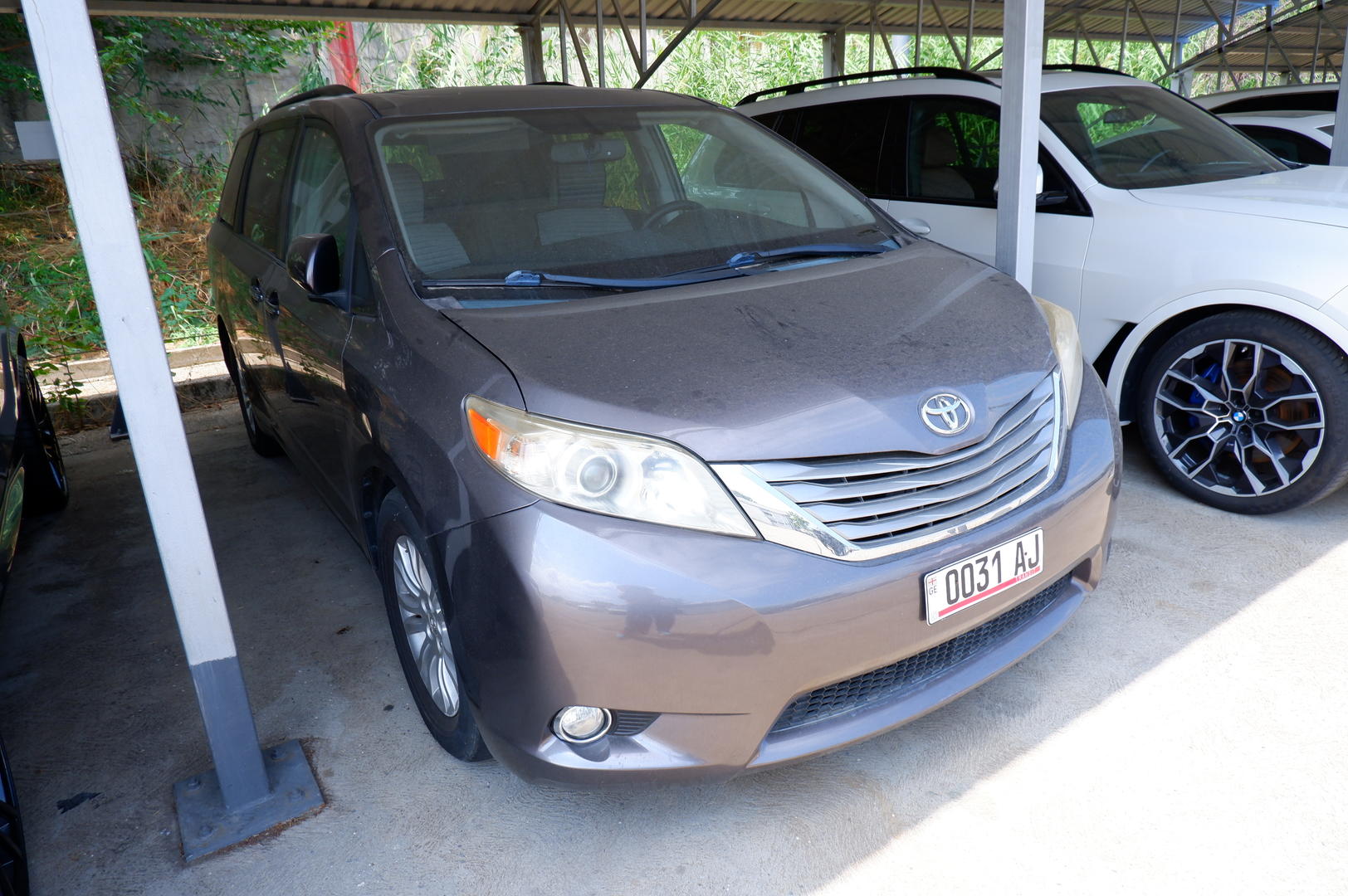 Toyota Sienna 2014 — photo 2
