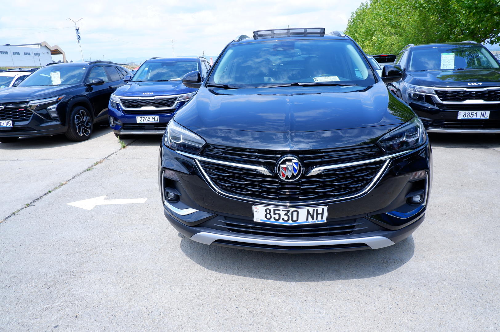 Buick Encore 2022 — photo 2