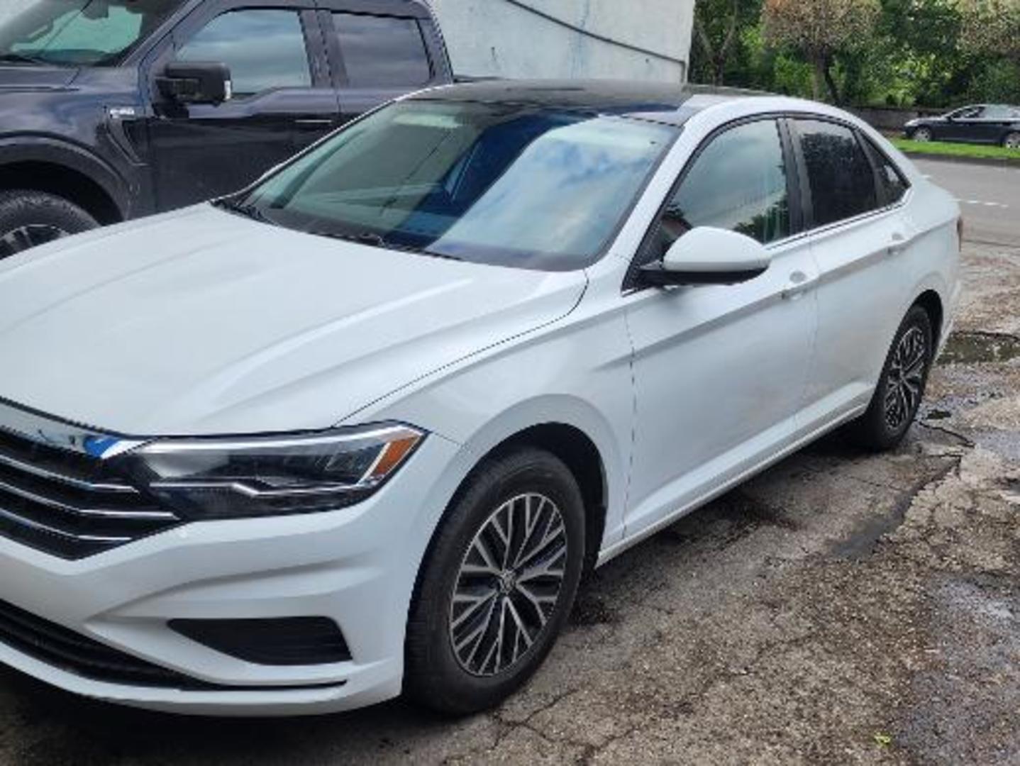 Volkswagen Jetta 2021 — photo 2