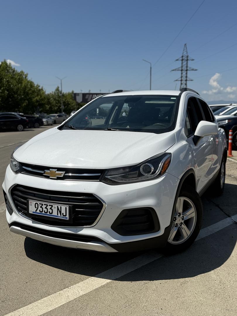 Chevrolet Trax 2020 — photo 2
