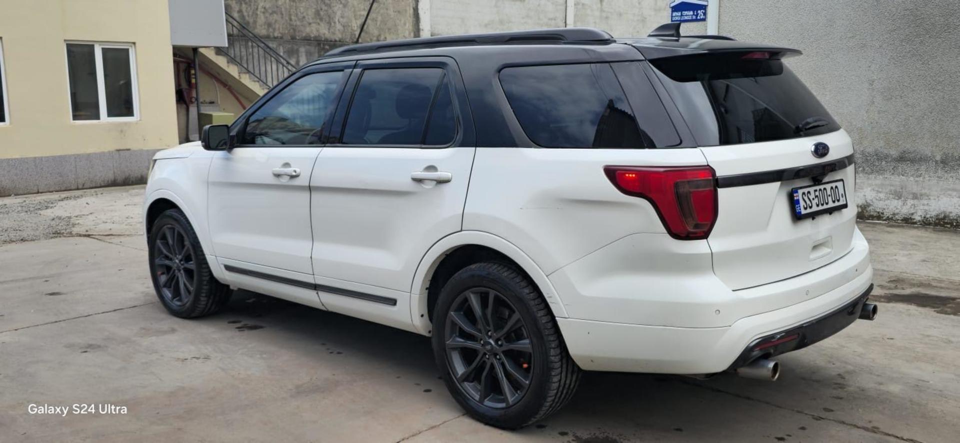 Ford Explorer 2017 — photo 2