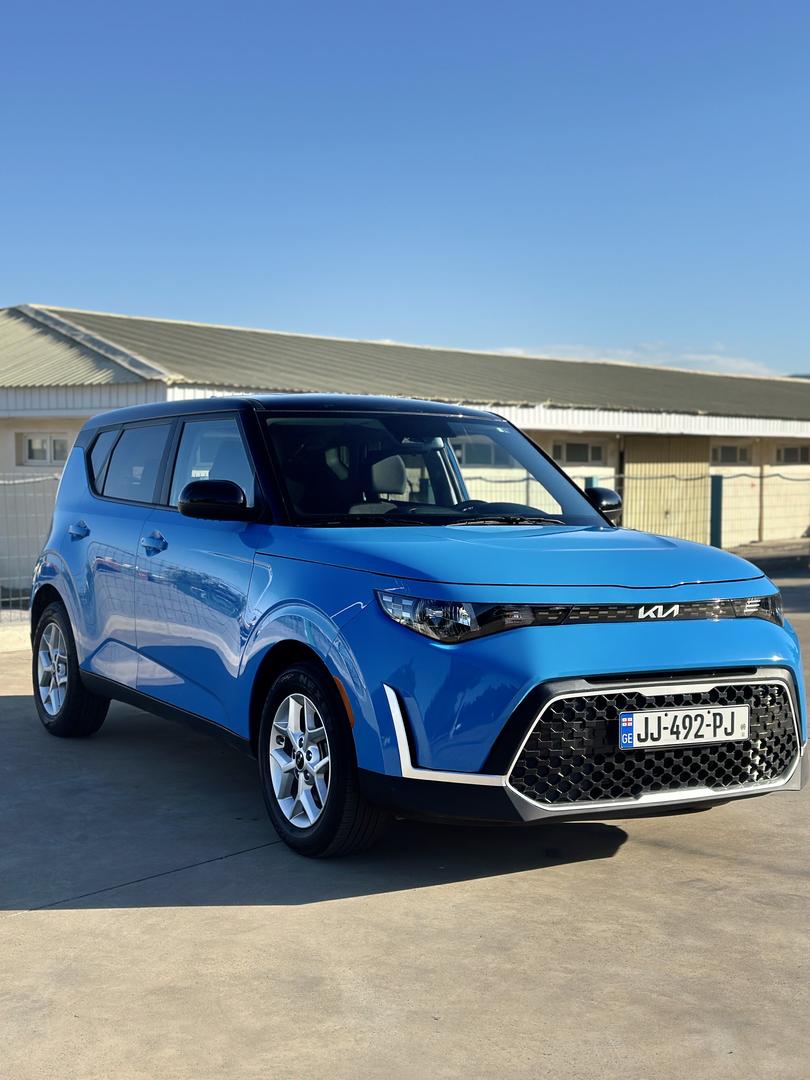 Kia Soul 2023 — photo 2