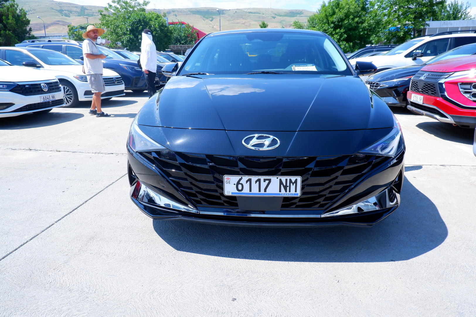 Hyundai Elantra 2023 — photo 2