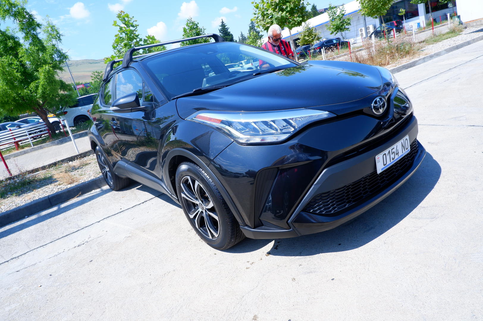 Toyota C-HR 2022 — photo 2