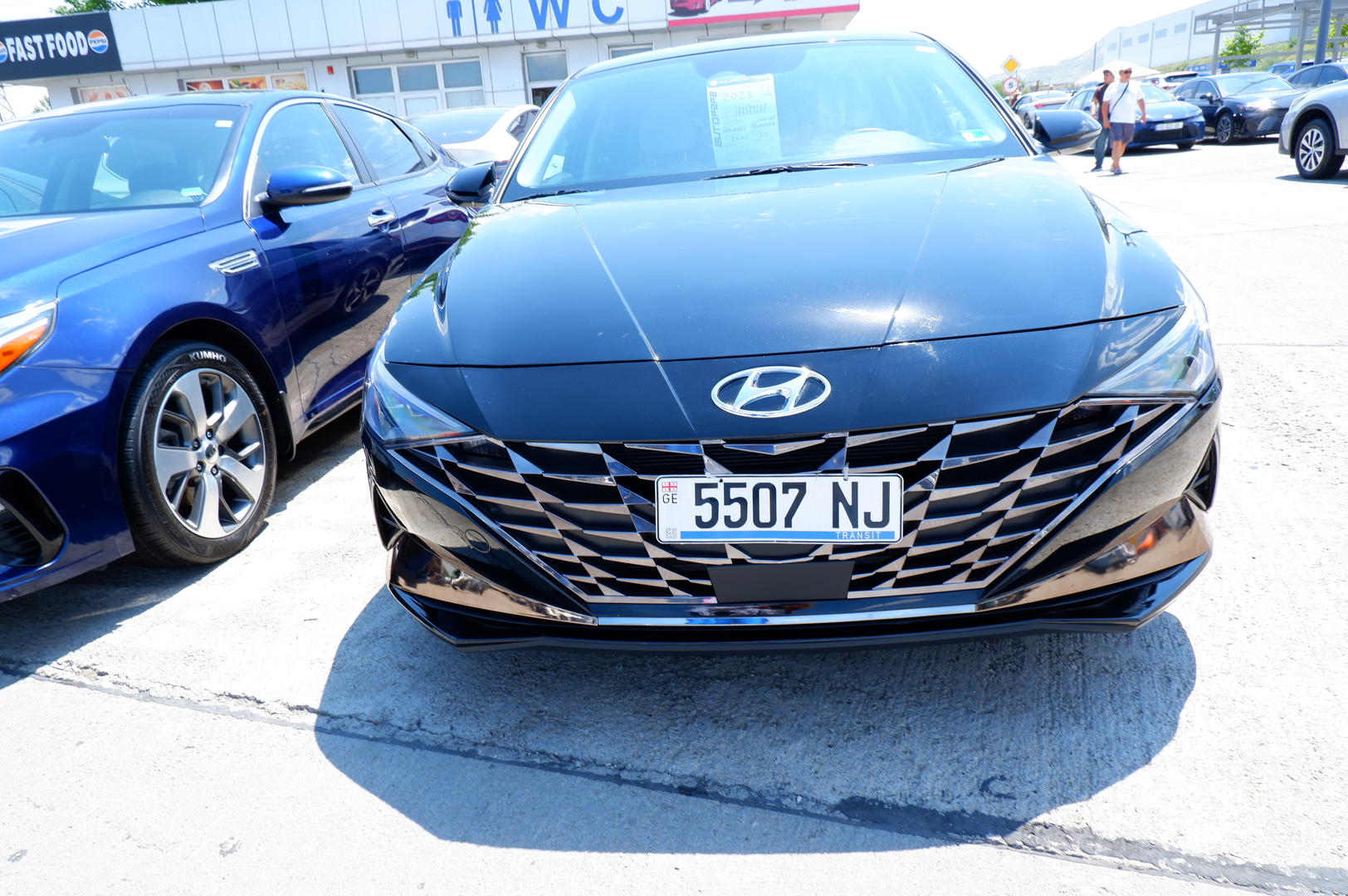 Hyundai Elantra 2023 — photo 2
