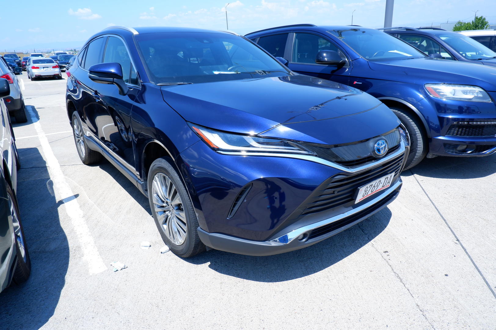 Toyota Venza 2021 — photo 2