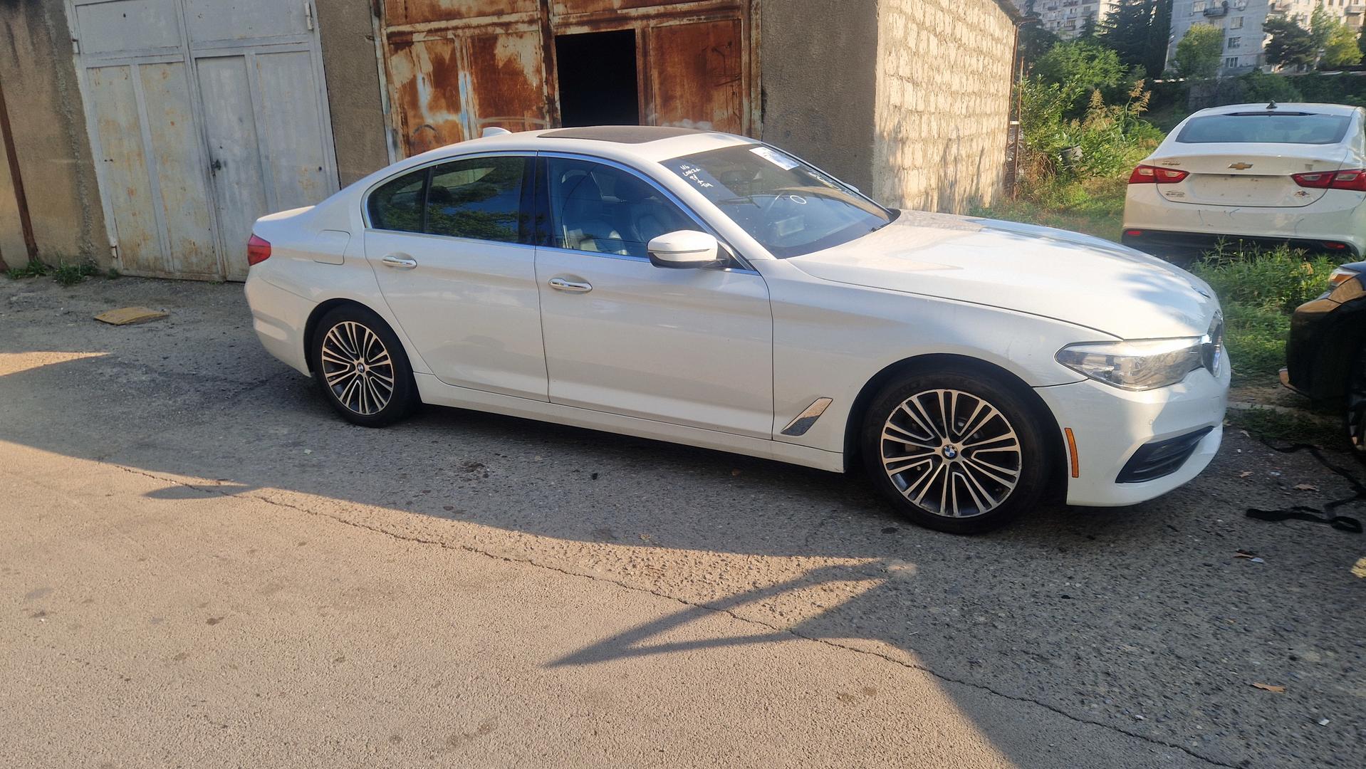 BMW 530