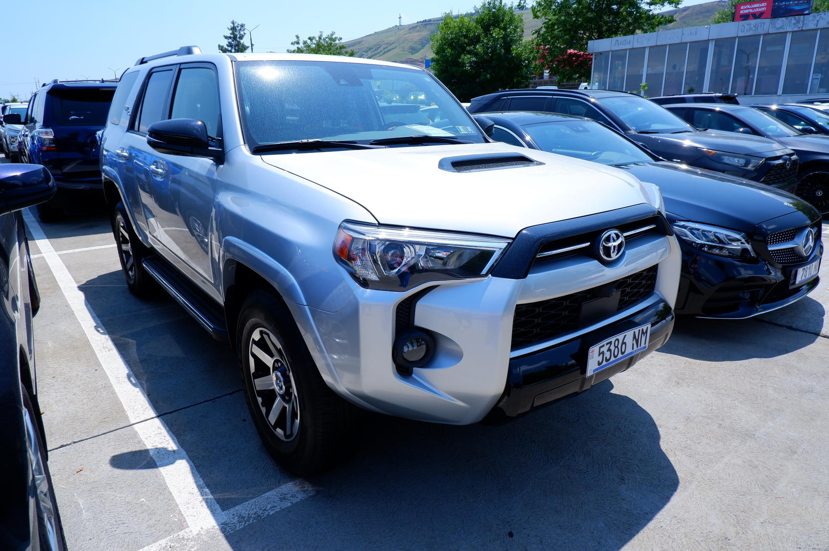 Toyota 4Runner 2024 — photo 2