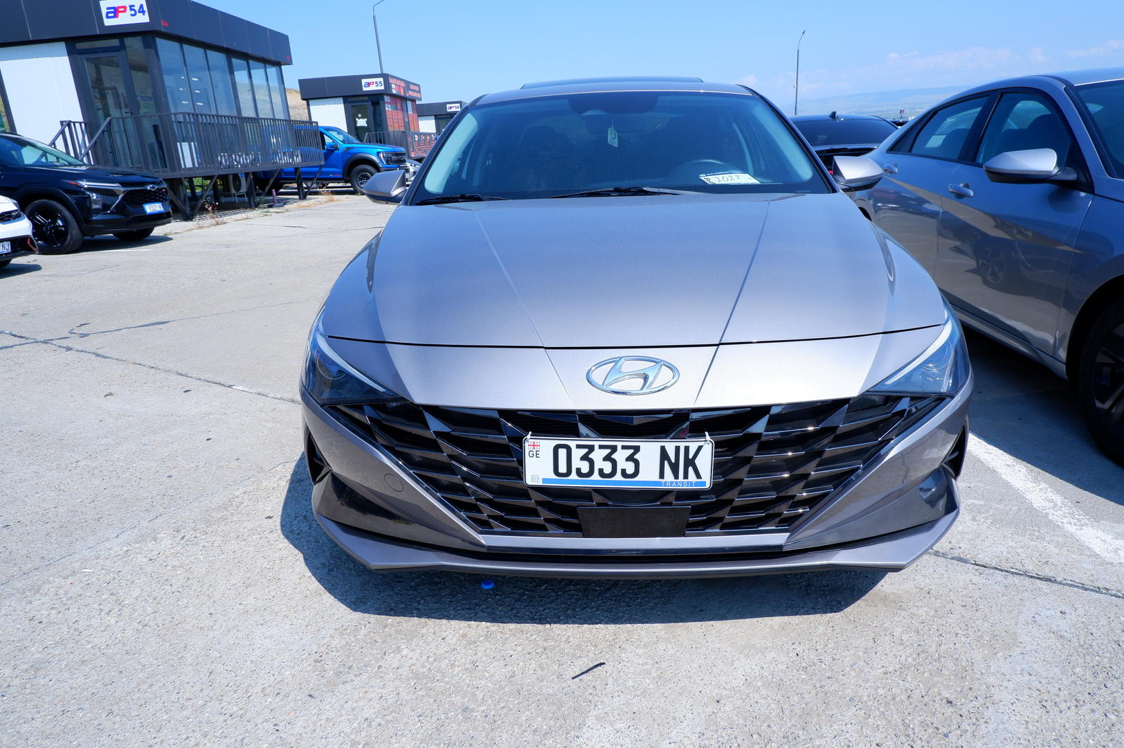 Hyundai Elantra 2023 — photo 2