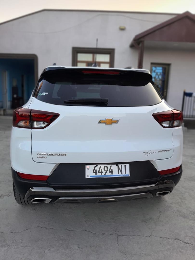 Chevrolet Trailblazer 2023 — photo 2
