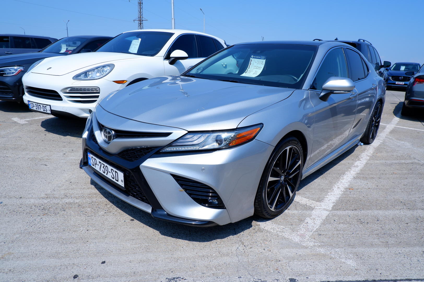 Toyota Camry 2017 — photo 2