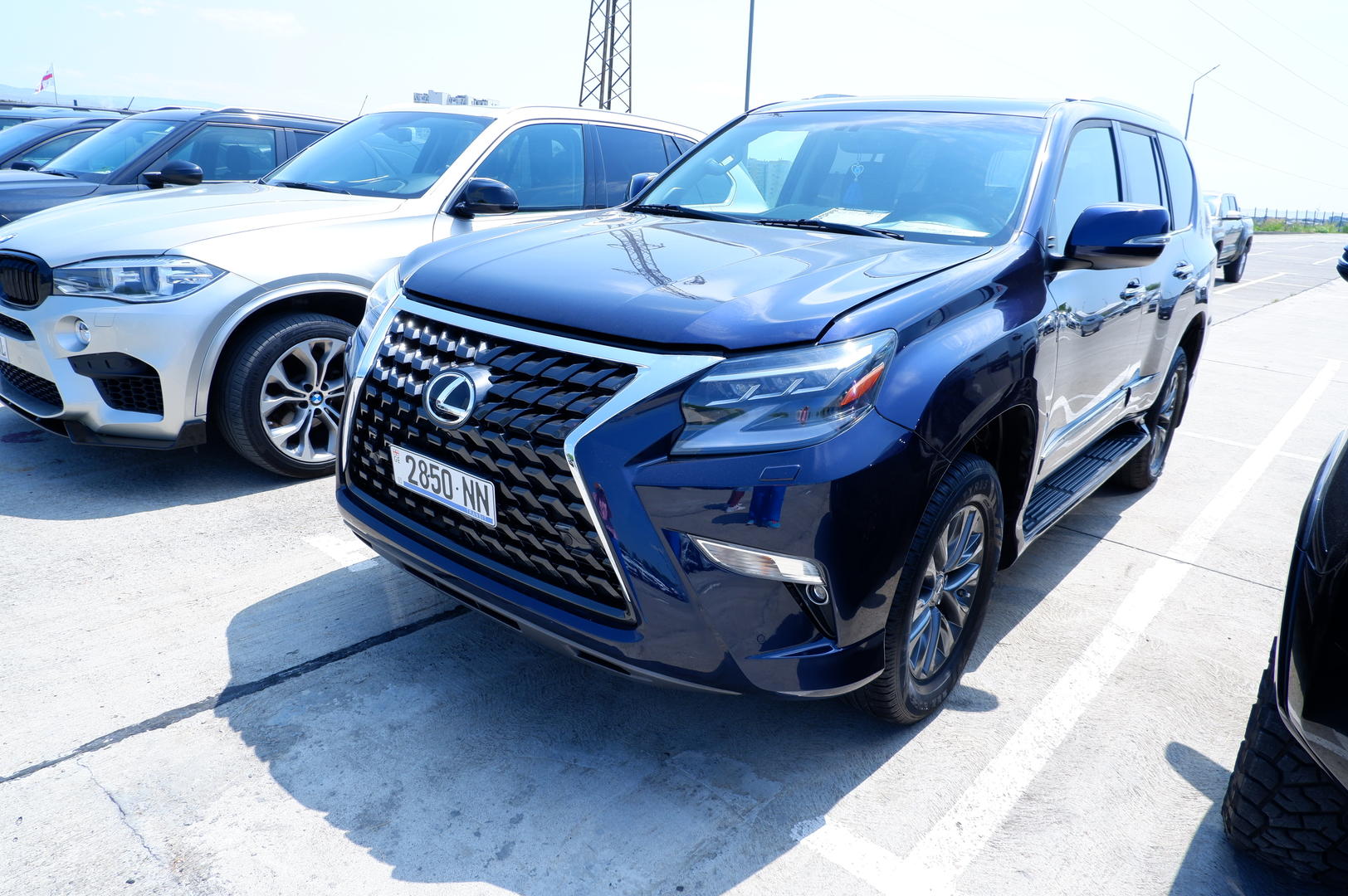 Lexus GX 460 2018 — photo 2