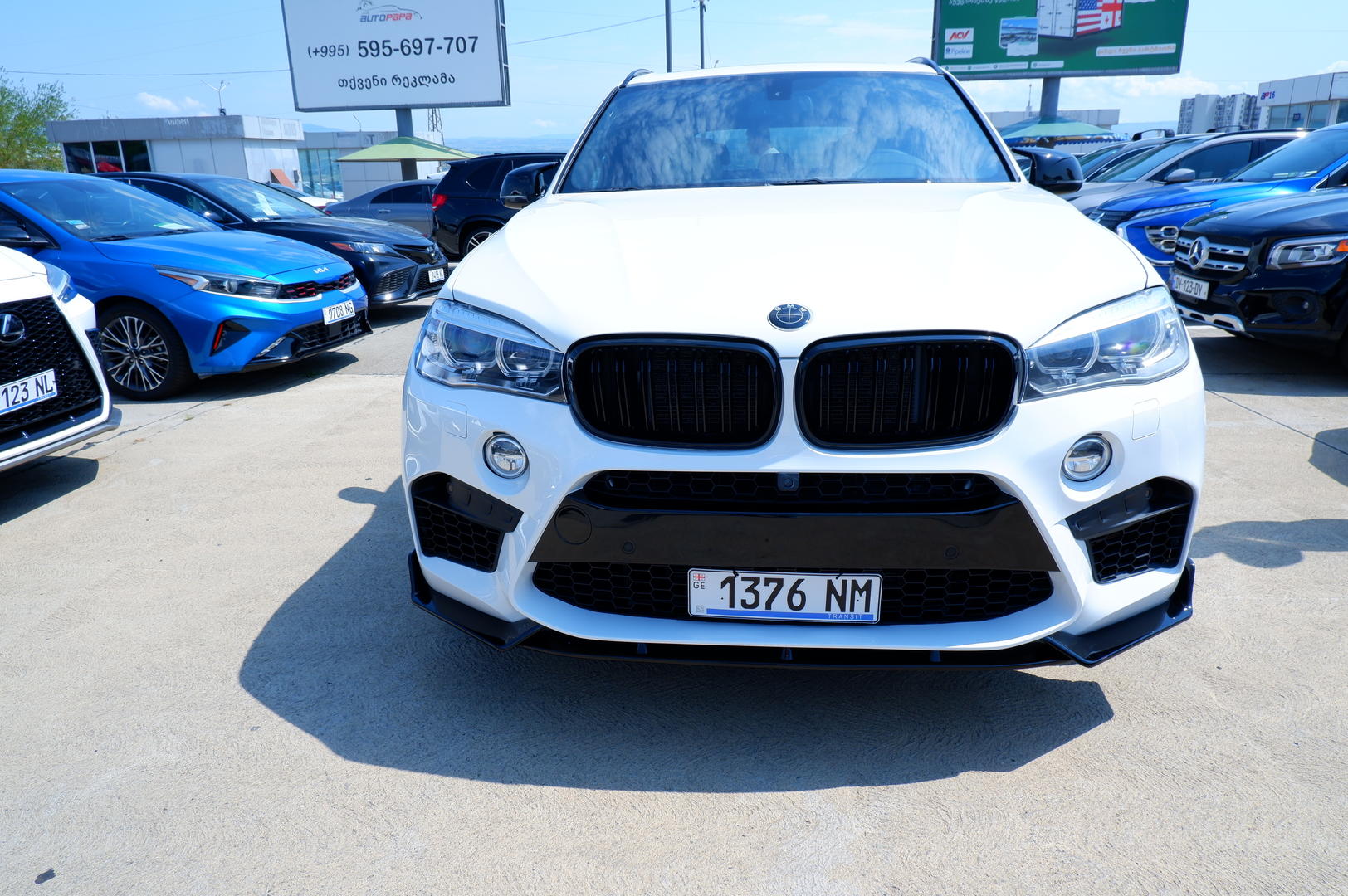 BMW X5 2017 — photo 2
