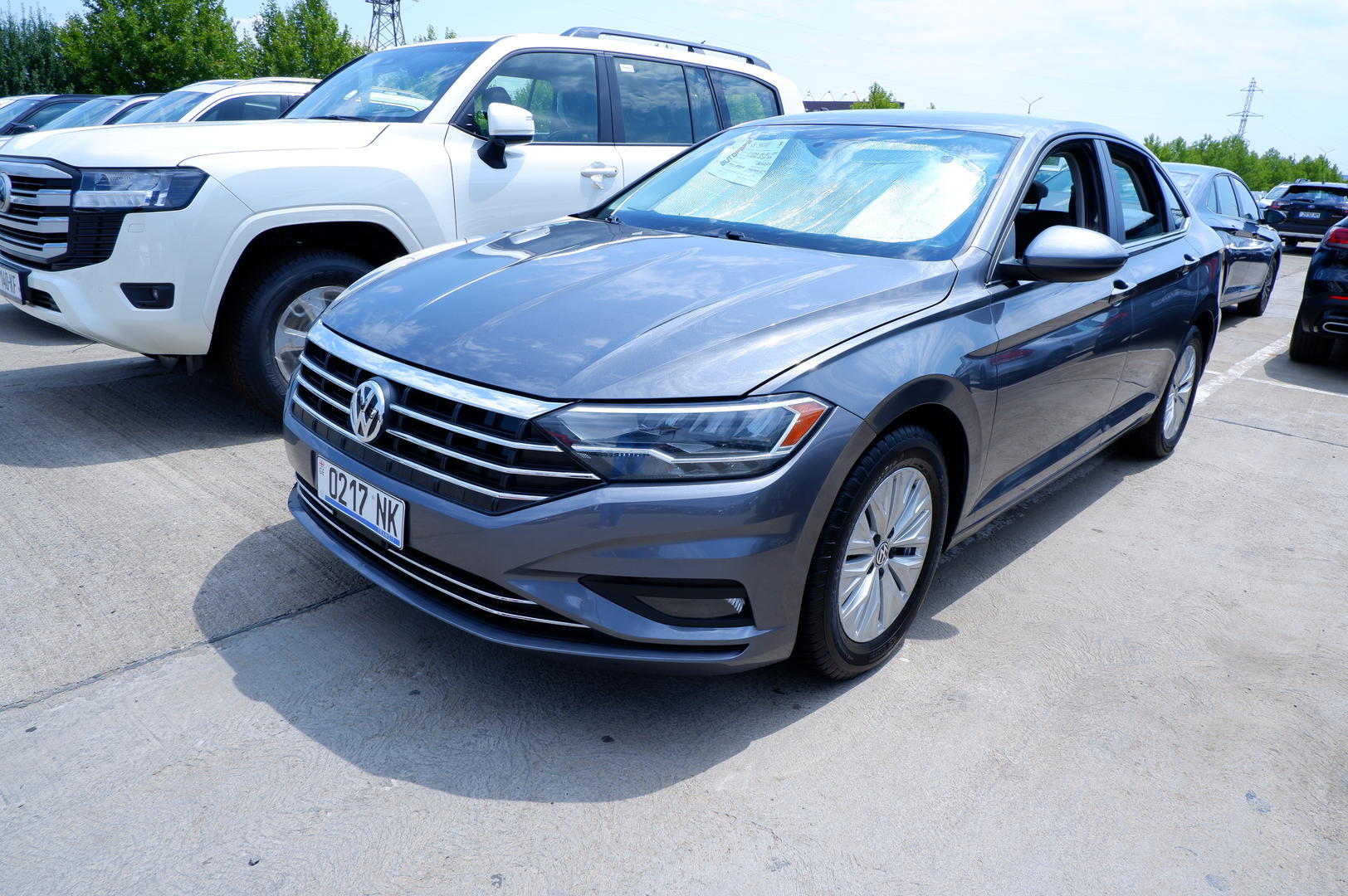Volkswagen Jetta 2019 — photo 2