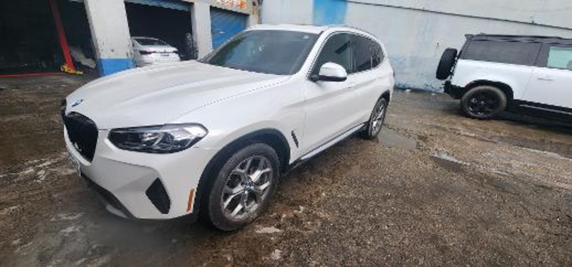 BMW X3 2022 — photo 2