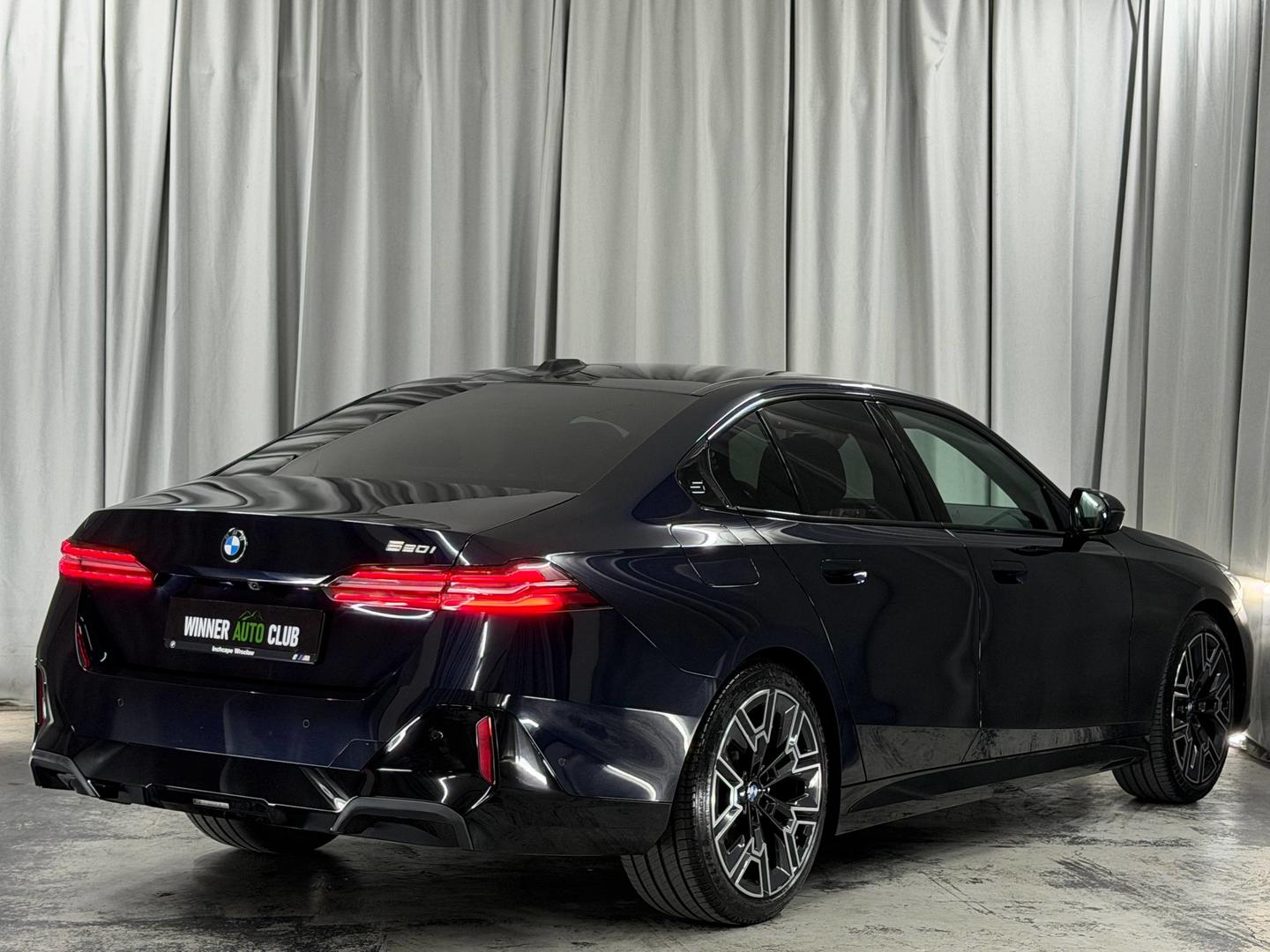 BMW 520 2025 — photo 2