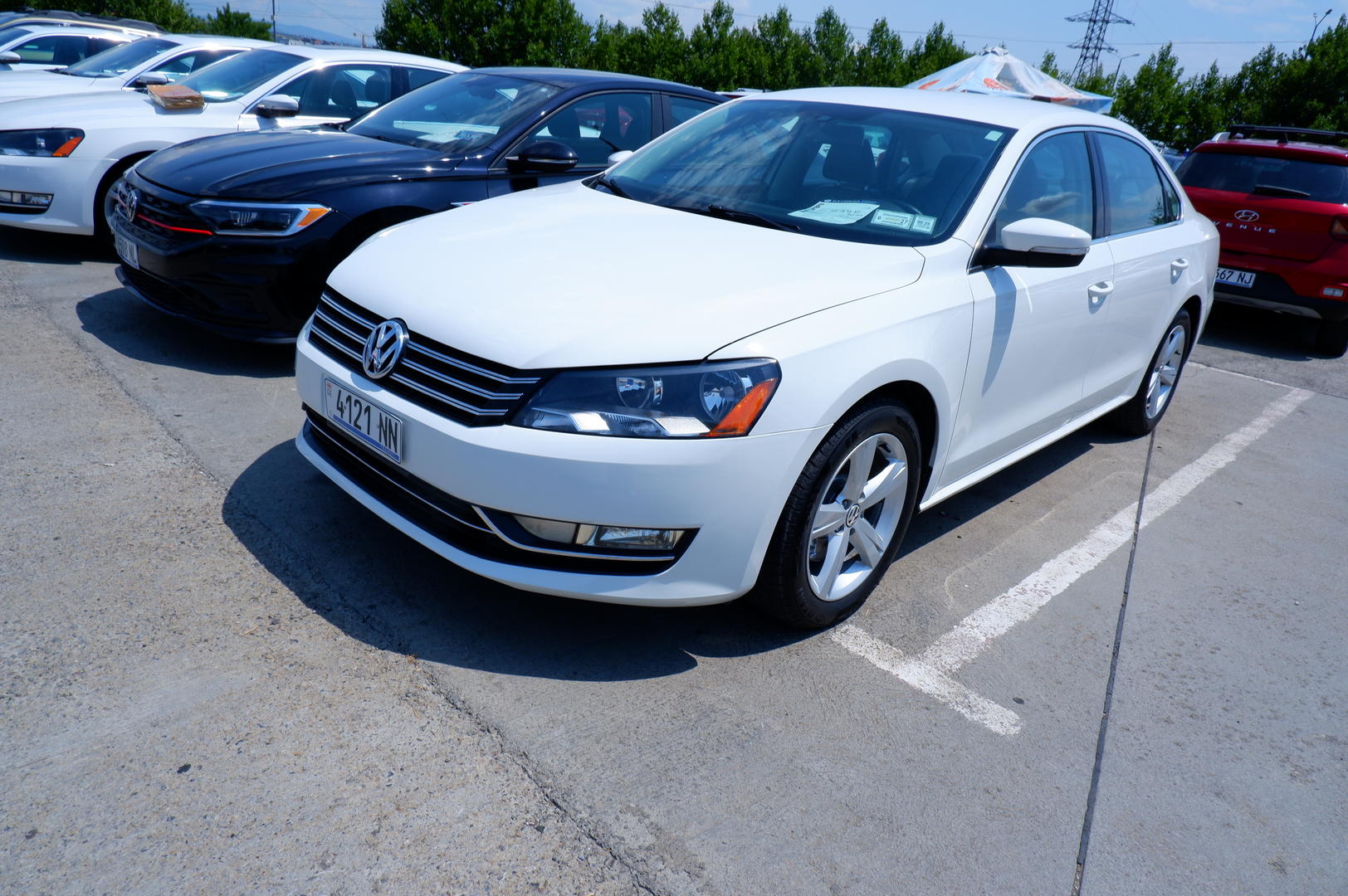 Volkswagen Passat 2013 — photo 2