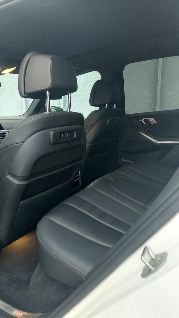 BMW X5 2022 — photo 2