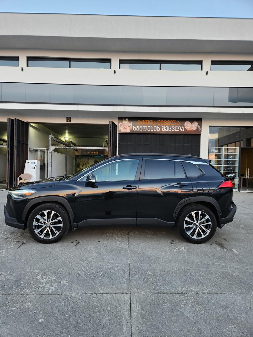 Toyota Corolla Cross 2023 — photo 2