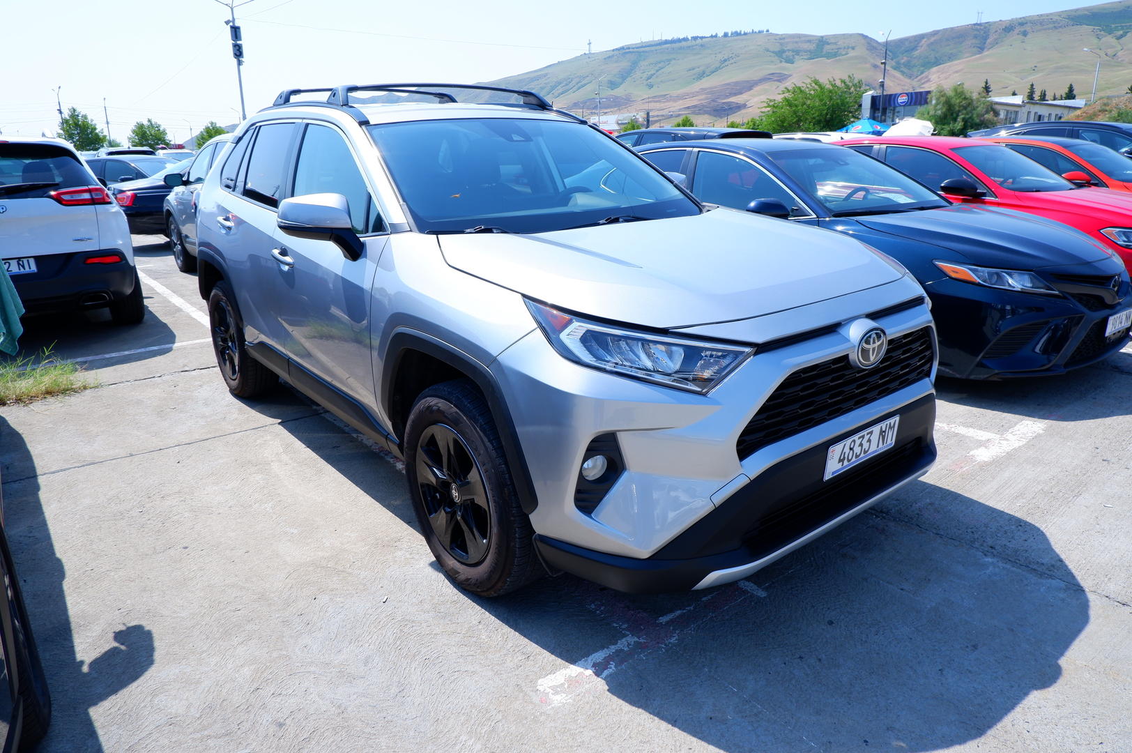 Toyota RAV4 2021 — photo 2