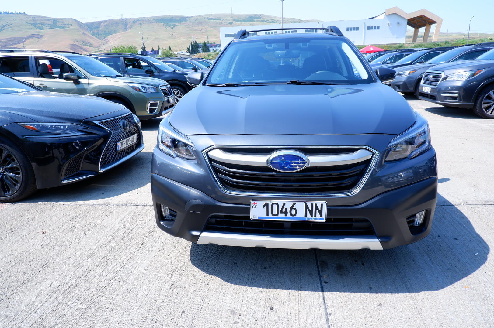 Subaru Outback 2021 — photo 2
