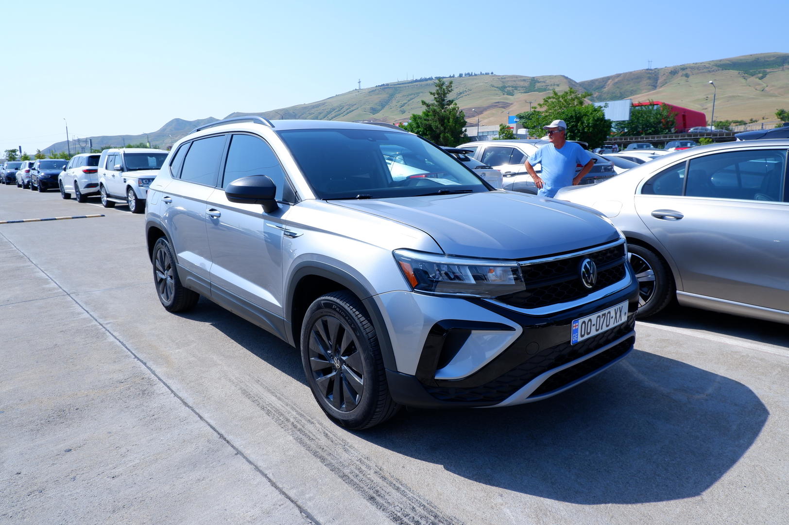 Volkswagen Taos 2023 — photo 2