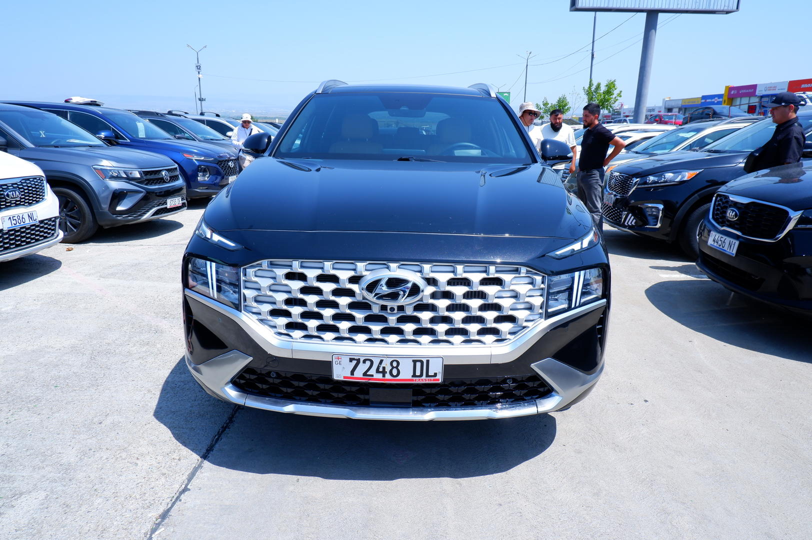 Hyundai Santa Fe 2023 — photo 2