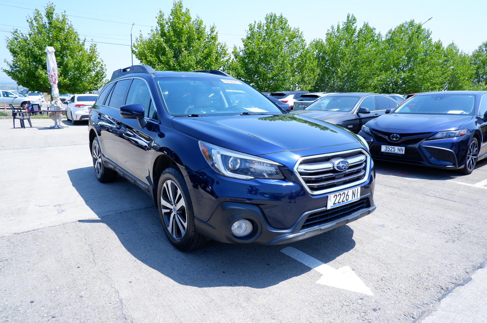 Subaru Outback 2018 — photo 2