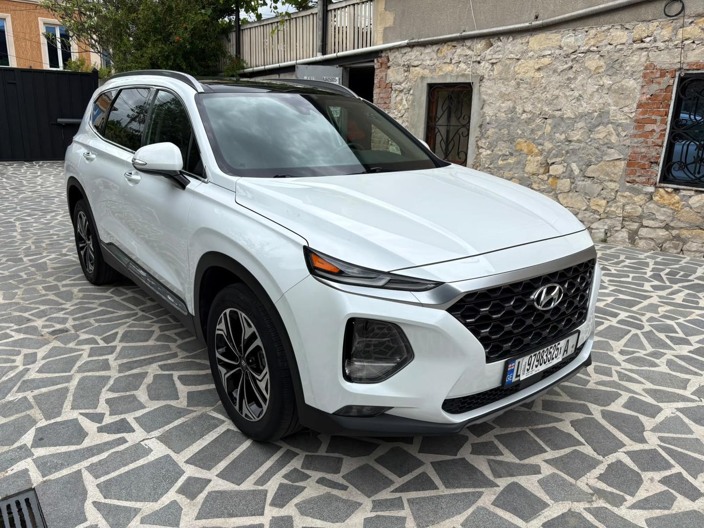 Hyundai Santa Fe 2020 — photo 2