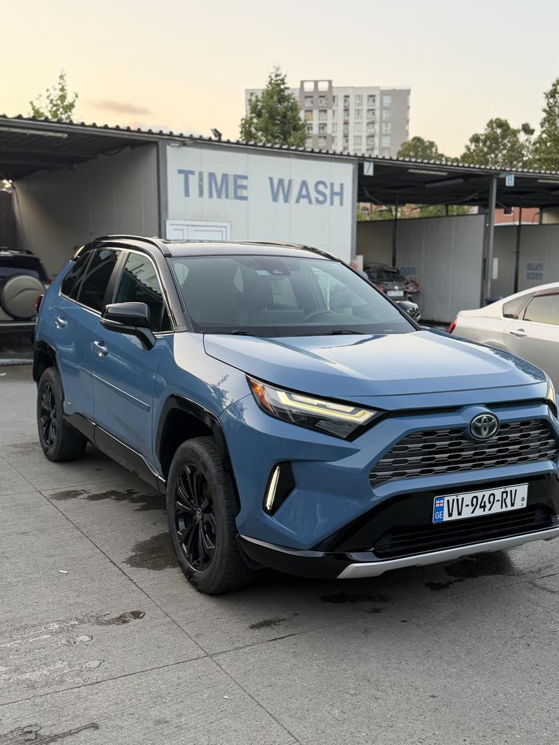 Toyota RAV4 2022 — photo 2