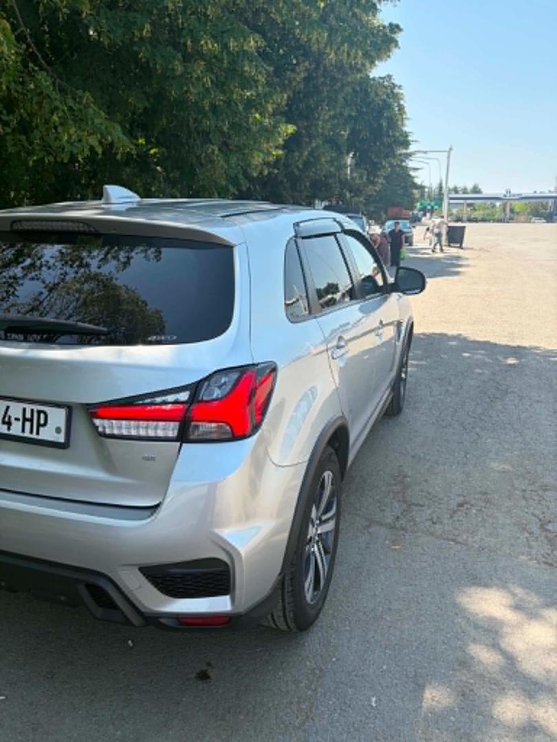 Mitsubishi Outlander Sport 2021 — photo 2