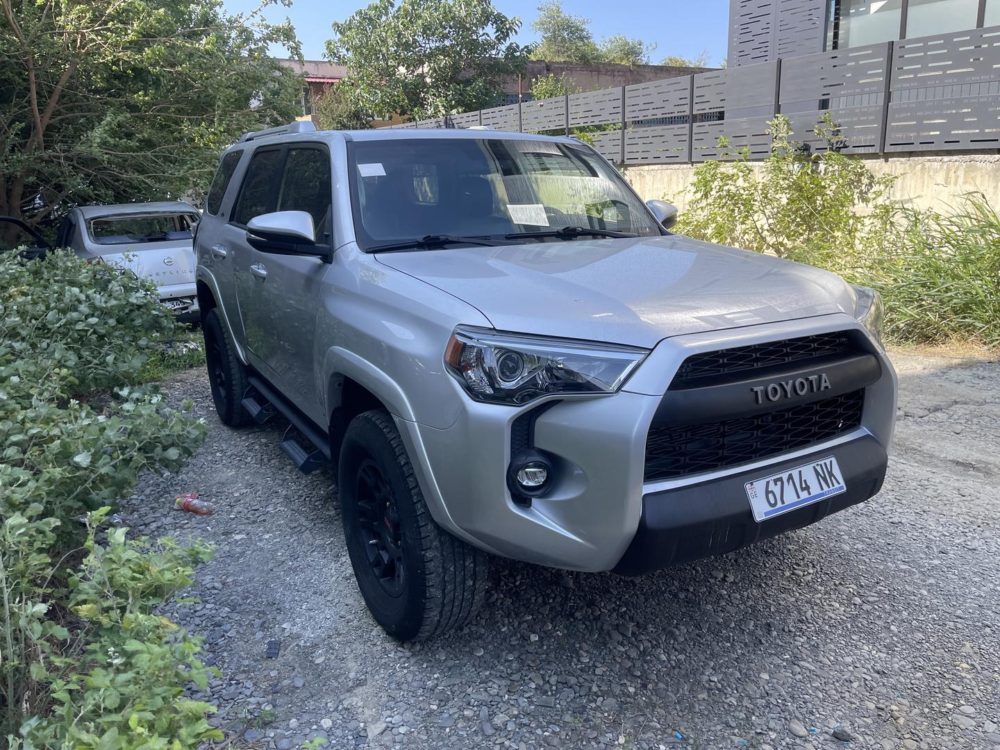 Toyota 4Runner 2017 — photo 2
