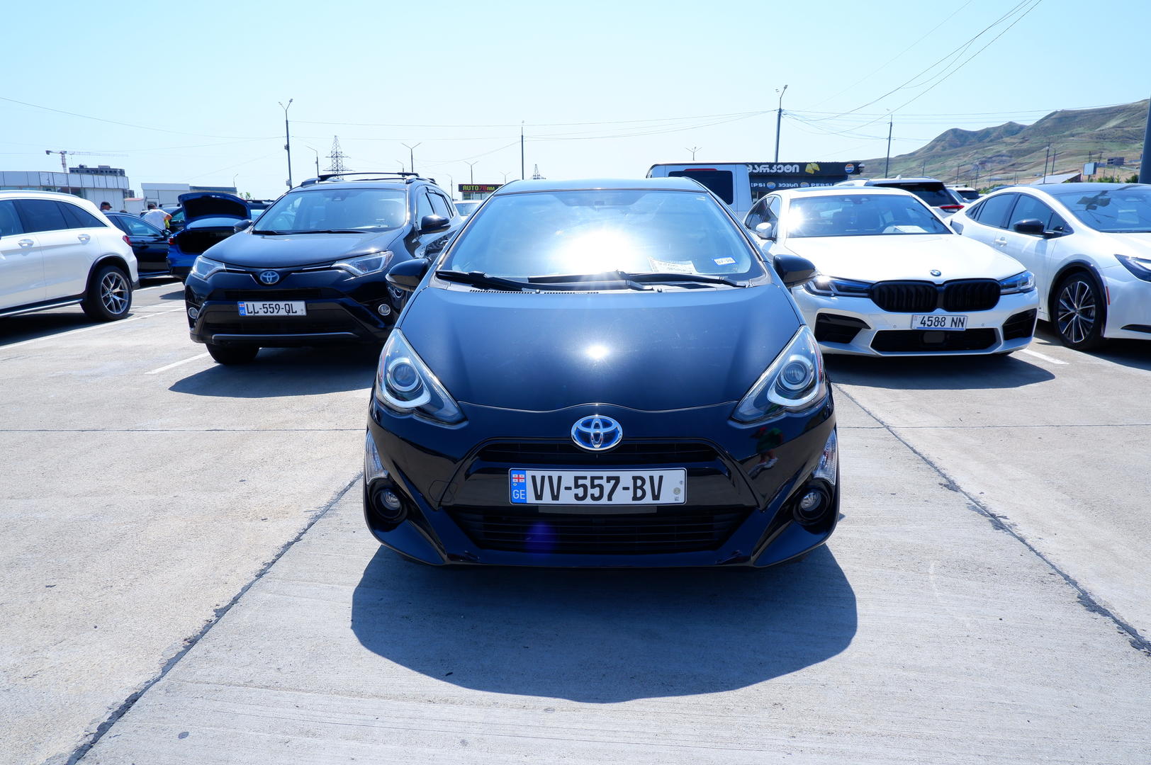 Toyota Prius C 2016 — photo 2