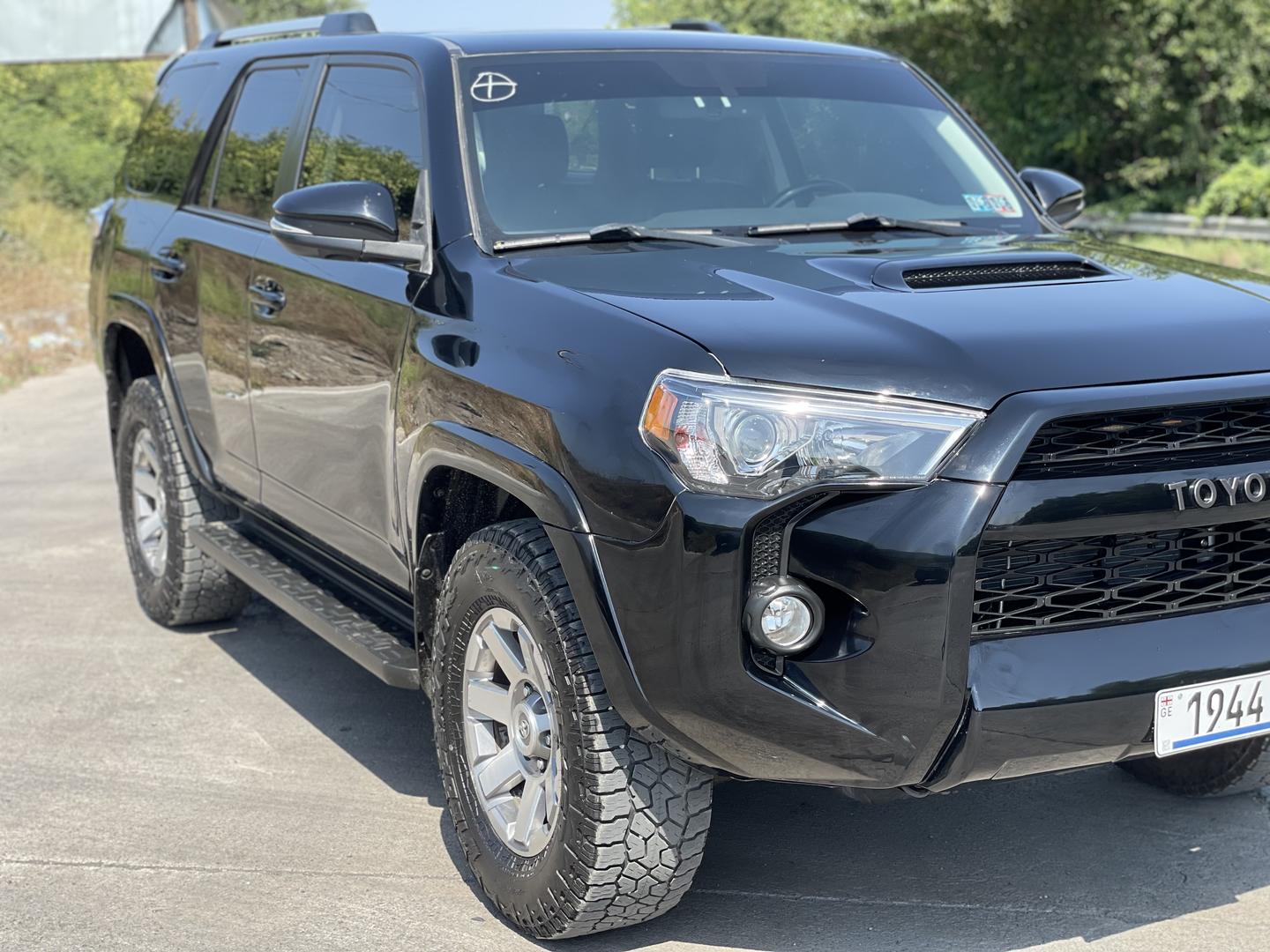 Toyota 4Runner 2015 — photo 2