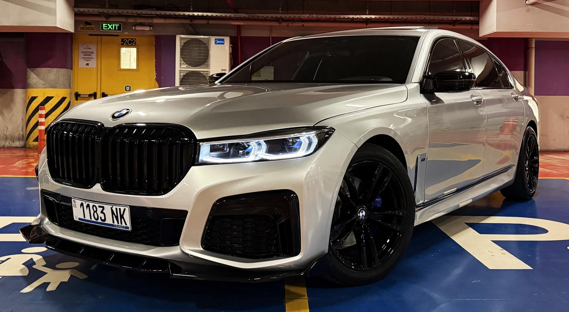 BMW 740 2019 — photo 2