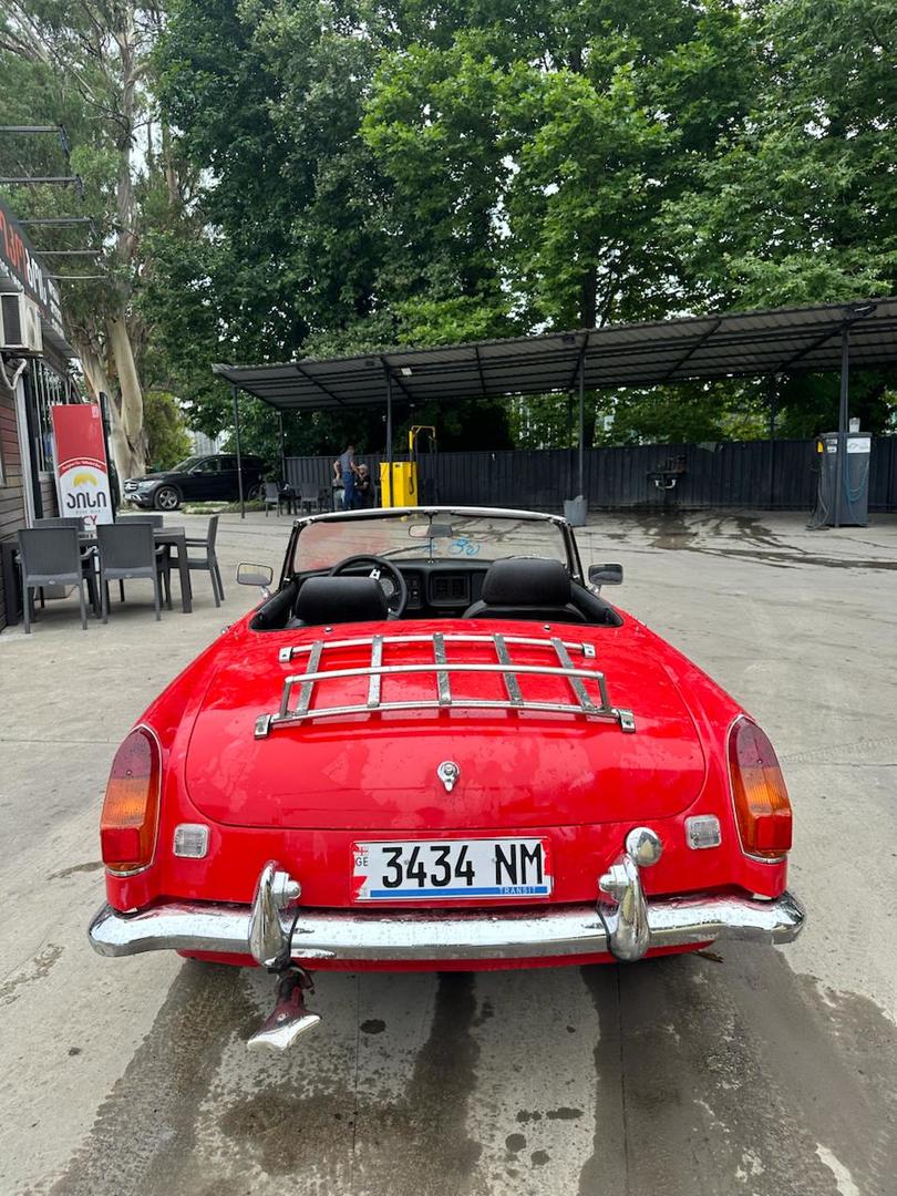 MG MGB 1978 — photo 2