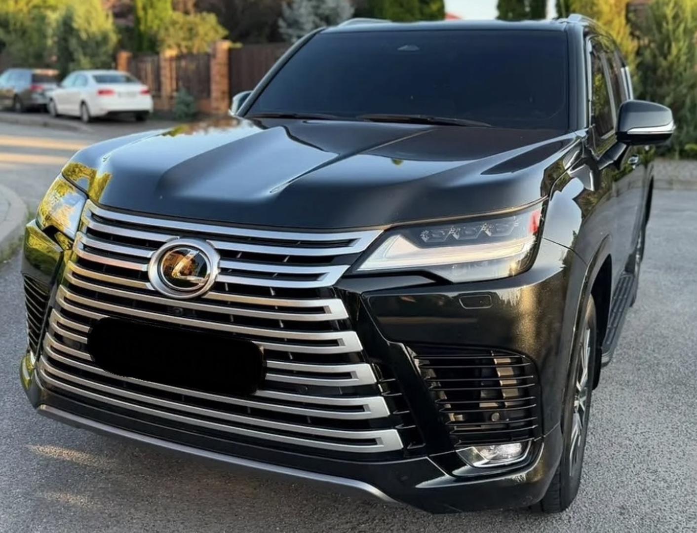 Lexus LX 500 2025 — photo 2